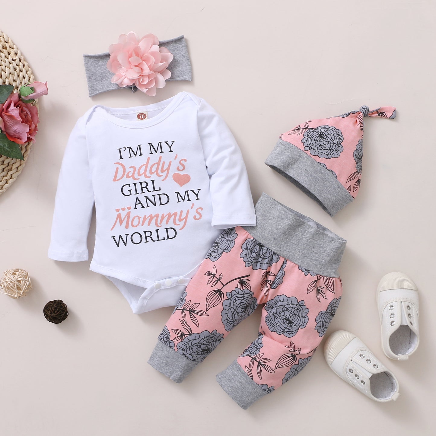 Girls' Autumn And Winter Models 2020 New European And American Explosion Models Long-sleeved Letter Printing Top + Flower Trousers Four-piece Set