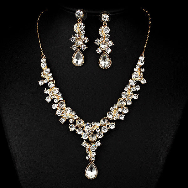 Western Wedding Photography Wedding Bride Necklace Earrings
