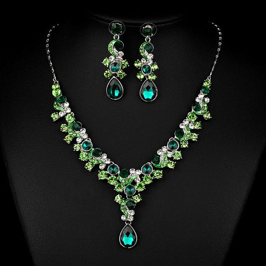 Western Wedding Photography Wedding Bride Necklace Earrings