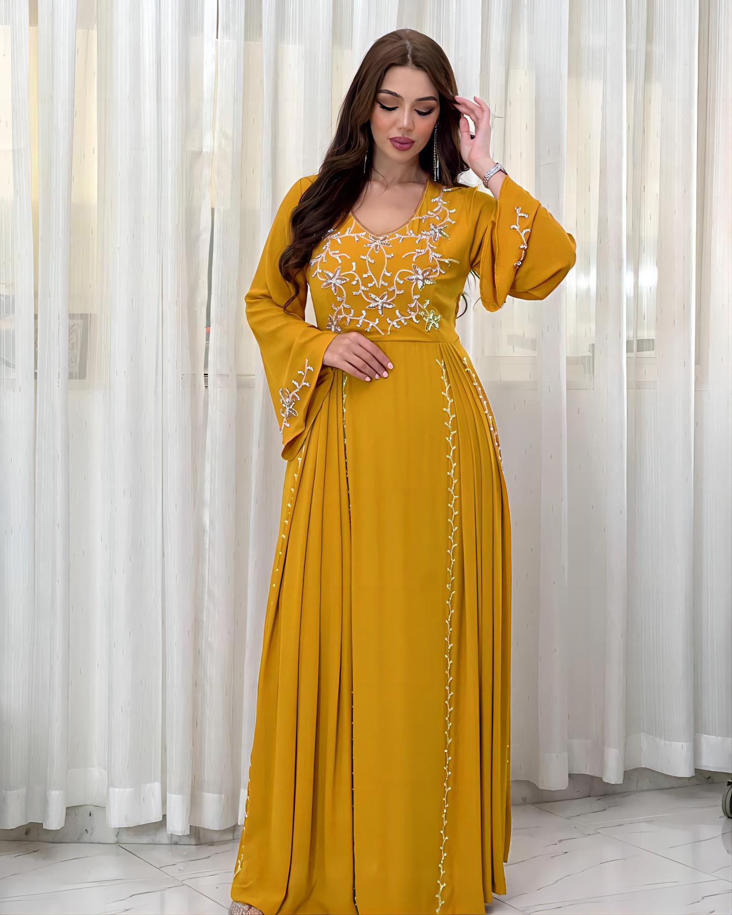 Elegant Party Applique Dress