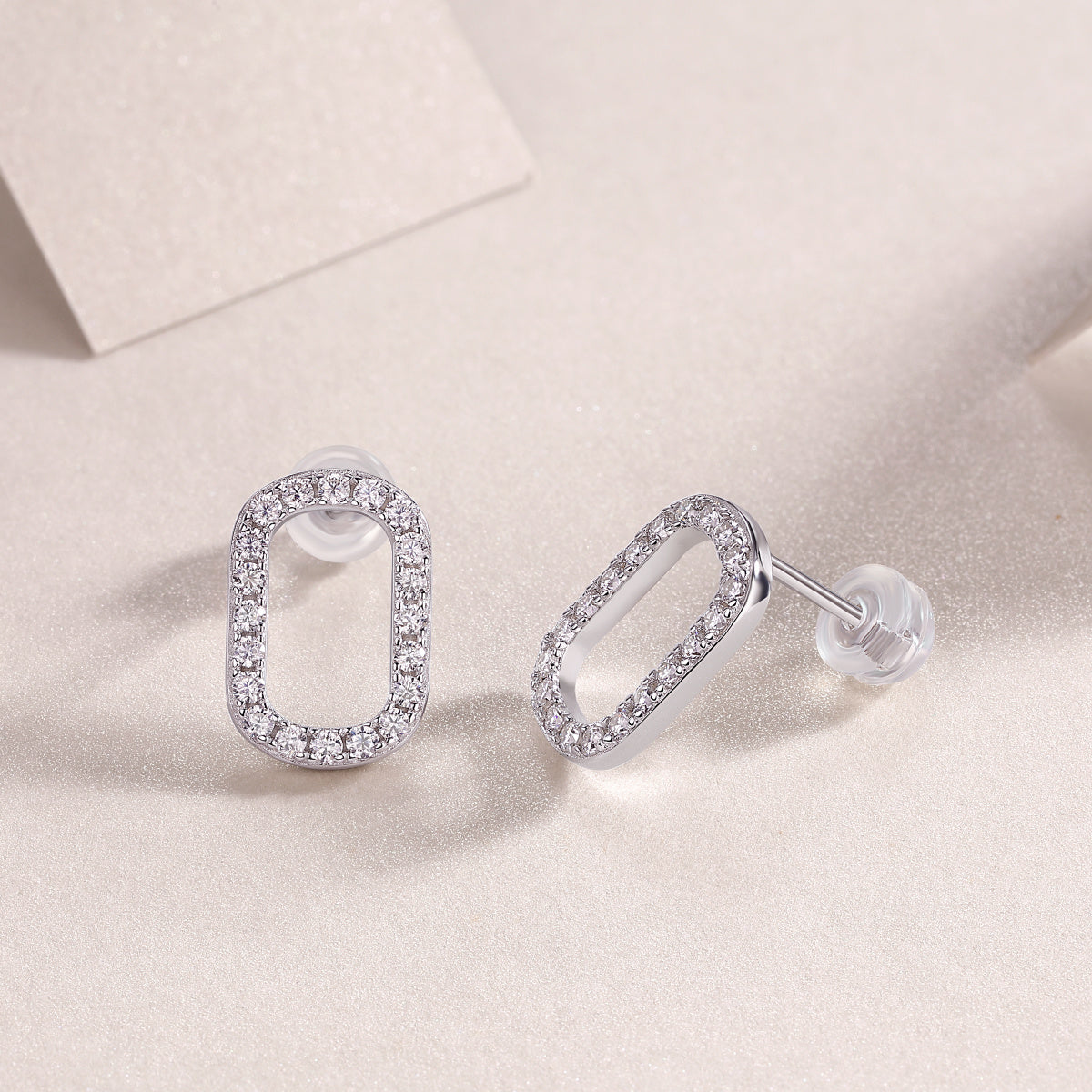 Trendy And Affordable Jewelry Set With Moissanite S925